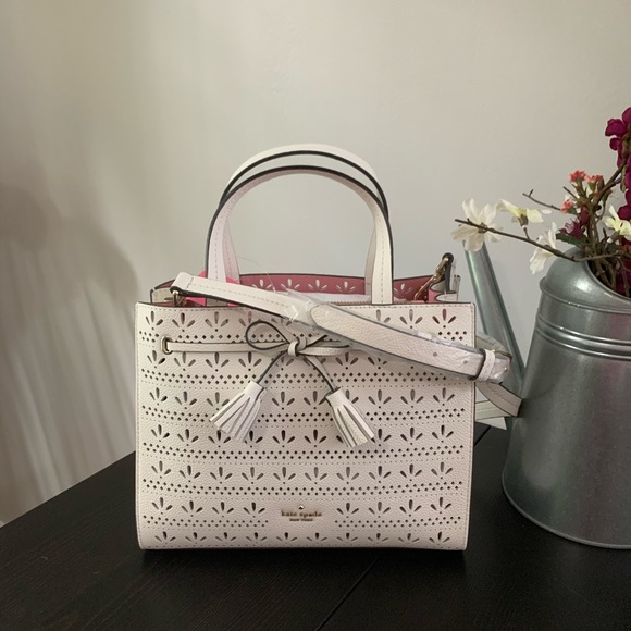 kate spade Handbags - Kate Spade Tote♠️
